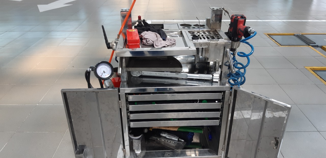 Xe đẩy sửa chữa nhanh chuyên dùng cho KTV Toyota BDN04712