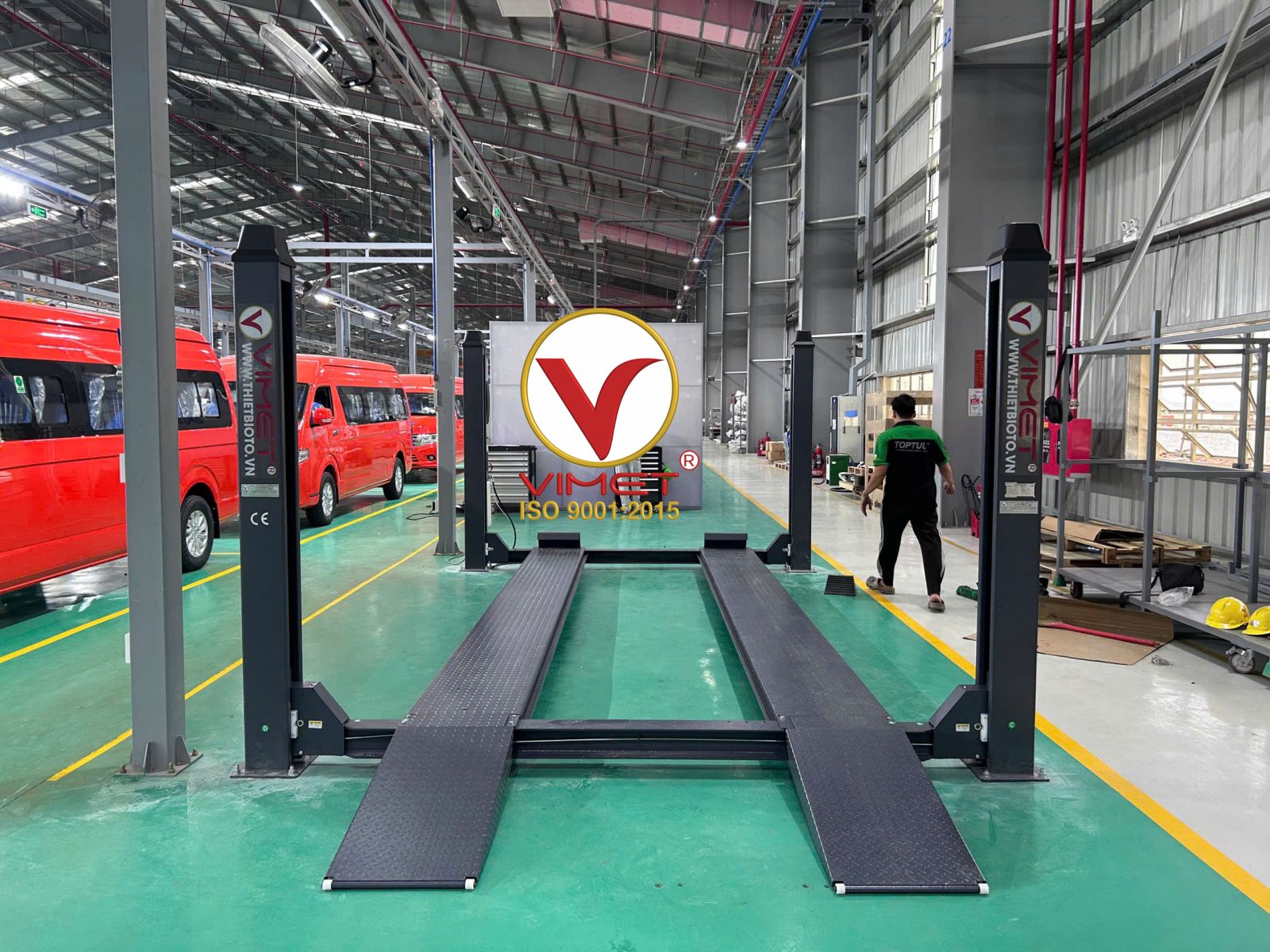 Cầu Nâng 4 Trụ